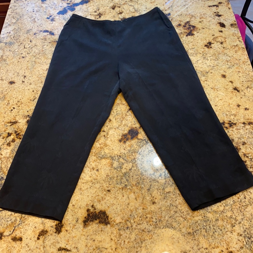 Tommy Bahama Silk Capri Pants